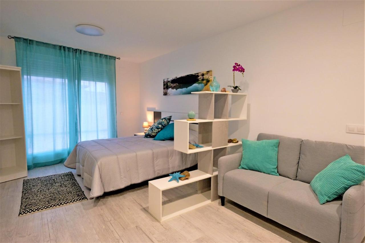 Gegant De Pedra Apartaments Adzaneta Bagian luar foto
