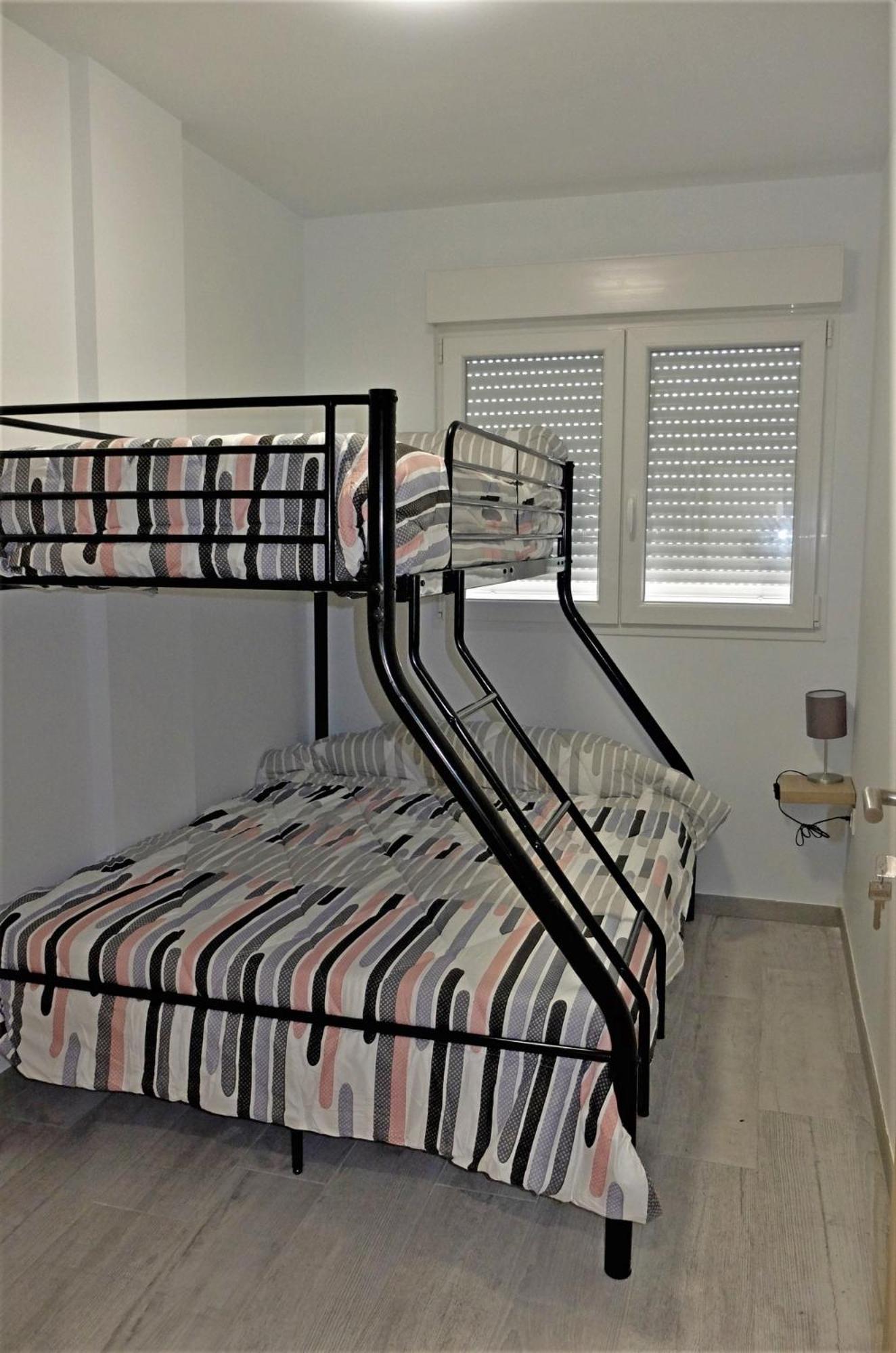 Gegant De Pedra Apartaments Adzaneta Bagian luar foto
